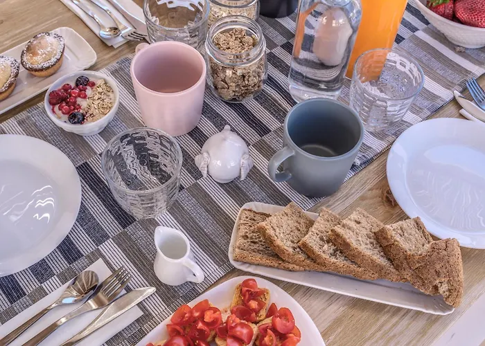 Fiore ベッド・アンド・ブレックファスト 3*