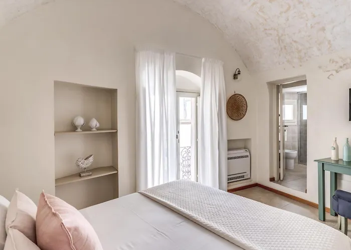 Fiore ベッド・アンド・ブレックファスト 3*